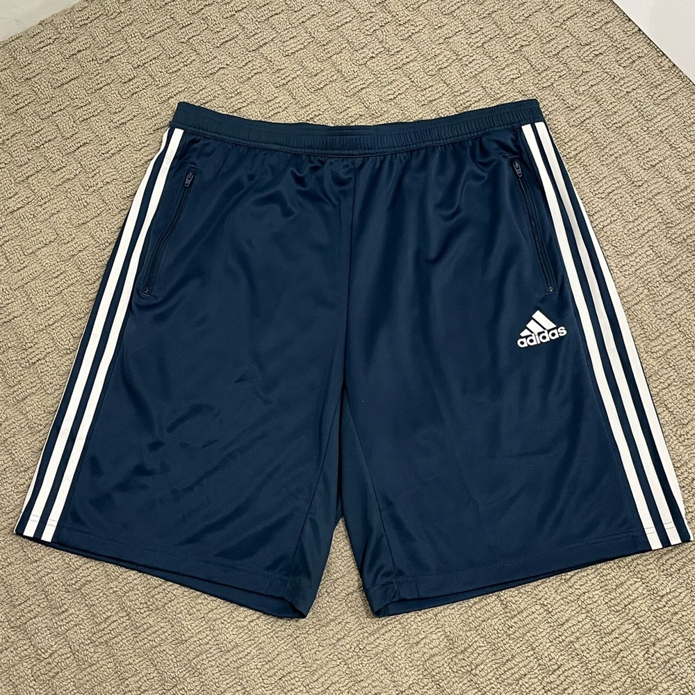 adidas 3-Stripes Primeblue Mens Shorts Size XL Navy Blue & 
White